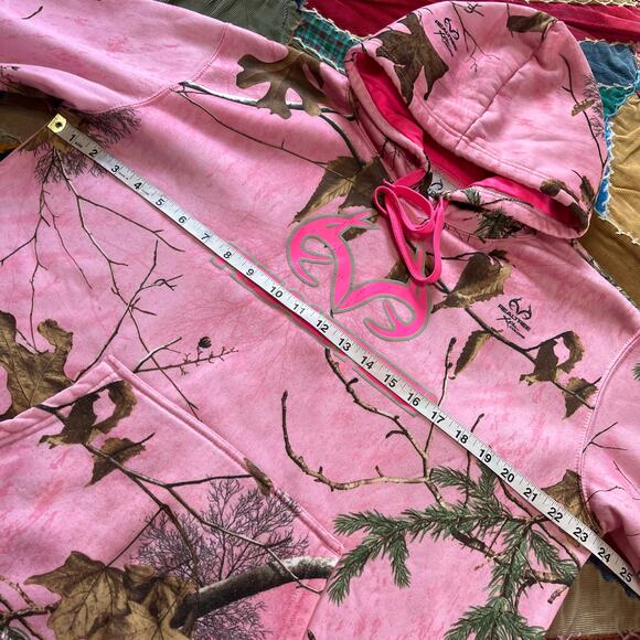Realtree Pink Camouflage Hoodie Large / XL - Picture 5 of 6